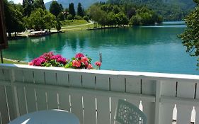B&B Pletna a Double Lake-View Room